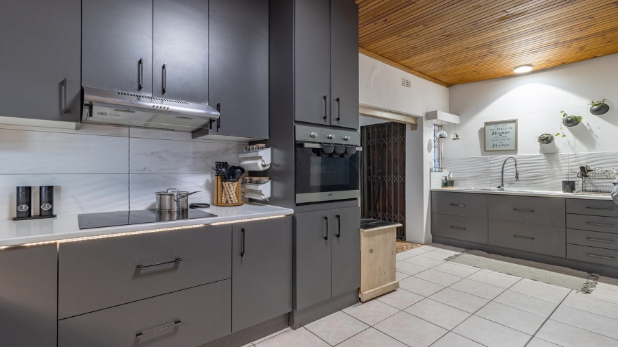 3 Bedroom Property for Sale in Belhar Western Cape